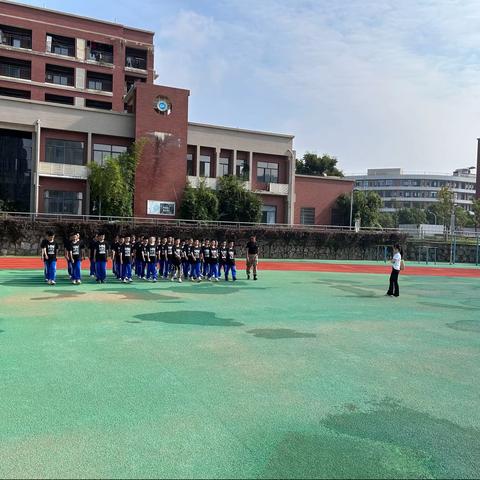 师大附中高新实验中学 2311班--军训Day4恰同学少年，真我风采