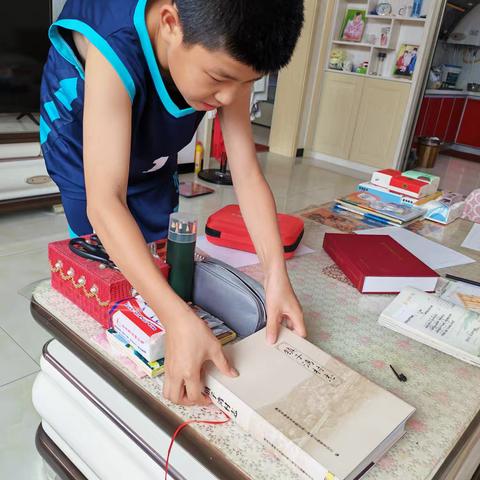 华润希望小学，四年级四班朱家乐，暑假“五个一”作业