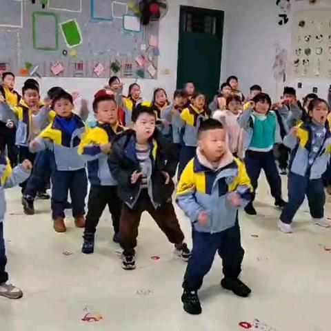 “爱与美好，精彩绽放”——抱龙幼儿园大一班第1、2周延时服务活动