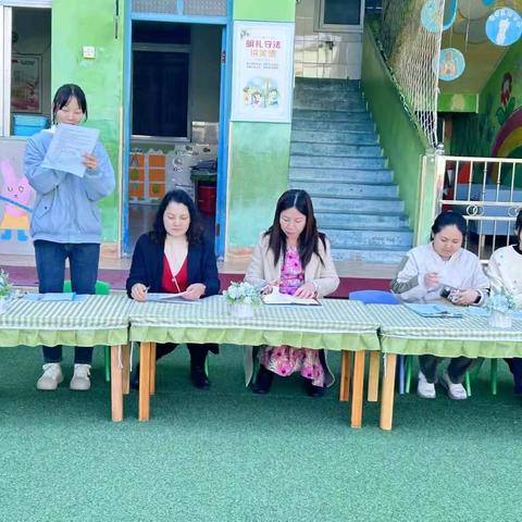 “巧手助成长,自理我最棒”——银鹰幼儿园小班自理能力比赛