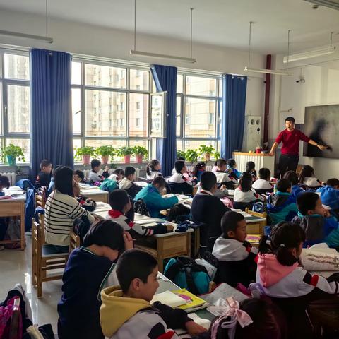 乌鲁木齐市第139中学第一届教科研月--家长开放日