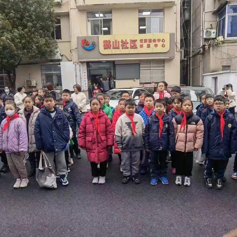 “远离危险  生命至上”—— 富阳区实验小学三(6)班阳光小队寒假实践活动