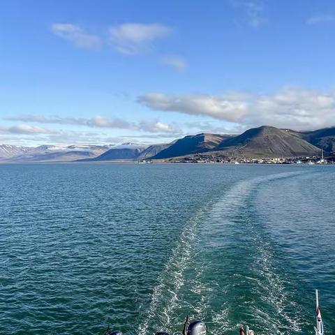 北 极 记 行（二）