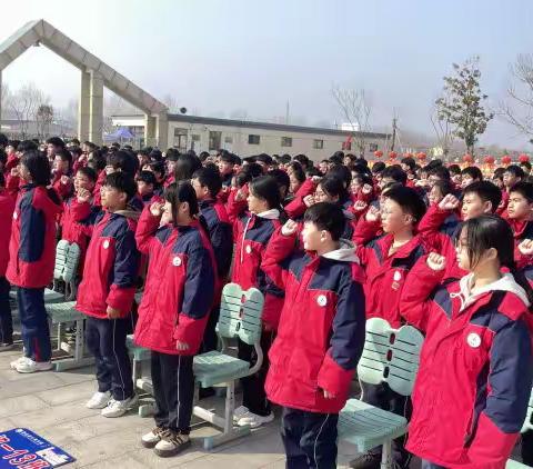 表彰先进，彰显榜样力量——初一12班初一年度期末考试表彰会