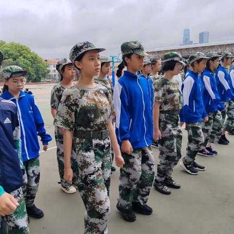 风雨兼程，梦想远方—— 记师大附中C2301班军训第三日