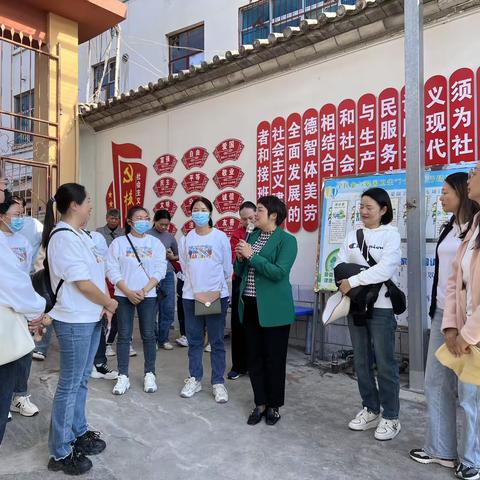 参观交流  共促成长———上海青浦支教老师携我园全体职工赴文兴幼儿园参观交流