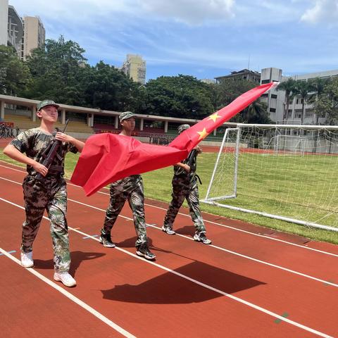 军训进行时| 迷彩军训 青春无悔