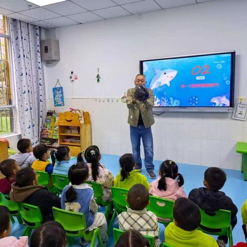 家园手拉手 成长乐悠悠 ——耿马自治县第一幼儿园2025年秋季学期家长进课堂活动