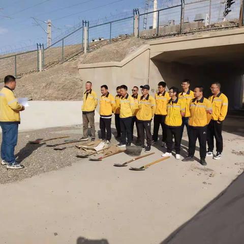 做好应急演练，筑牢安全“防线”