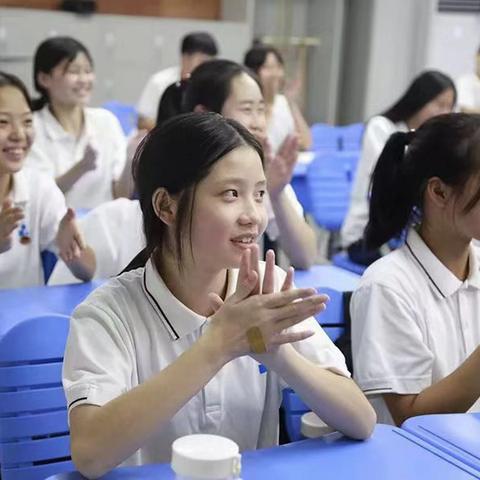 2025小韩楼东北角杨老师暑假托管班报名开始啦！! !