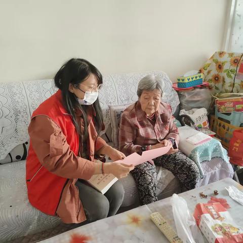 长征社区开展主题教育上门送学活动