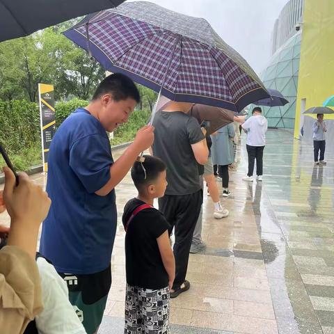 秋风秋雨中畅游山东省科技馆