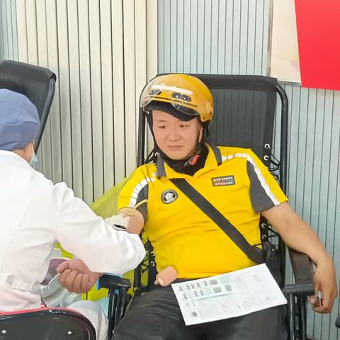 【公益活动】党建引领“新连心” 无偿献血暖人心——北下关街道组织两新领域党员、积极分子、群众踊跃参加无偿献血活动