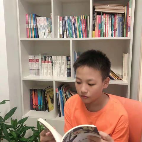 最美图书角，七3班 欧君骋