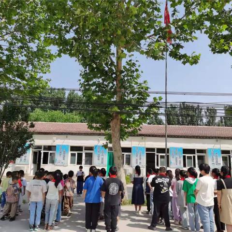 东杨先务小学校园常规工作（十三）