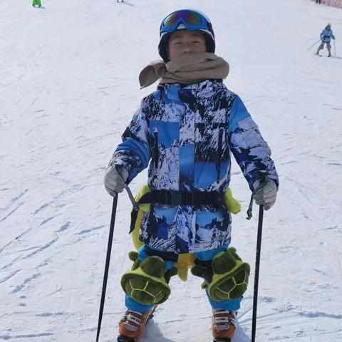 “蛇全蛇美：灵蛇启航”西门小学四（7）吴晧泽