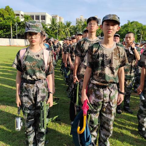 海南中学高一（1）班军训纪实（一）——迷彩青春，勇毅前行