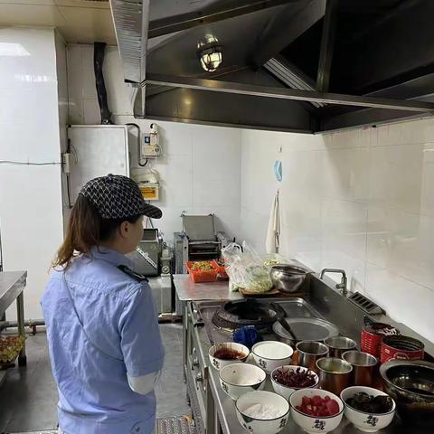 张家村街办综合治理及网格化中心治污减霾巡查工作动态