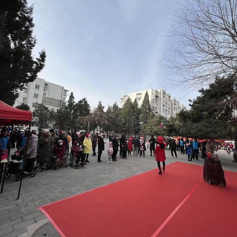 祥龙焕彩闹元宵  青年传承邻里情