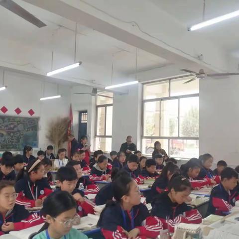 奋斗正当时 匠心谱芳华——周庄中学语文组公开课活动