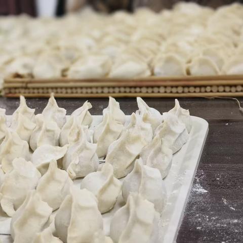 饺子宴“煮热”邻里情——相桥街道开展包饺子活动