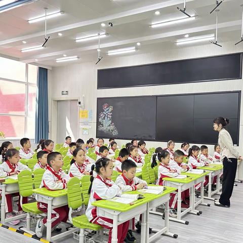 循标研教共成长 深耕课堂探真知 ——高新区（新市区）小学语文青年教师成长工作室赴北京育英学校跟岗学习（活动纪实三）