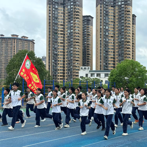 在哪里跌倒就在哪里爬起来 ‍2401 班 2025 春第 18 周