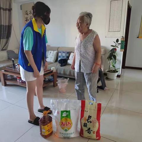 网格慰问送关怀，情暖高龄退役军人