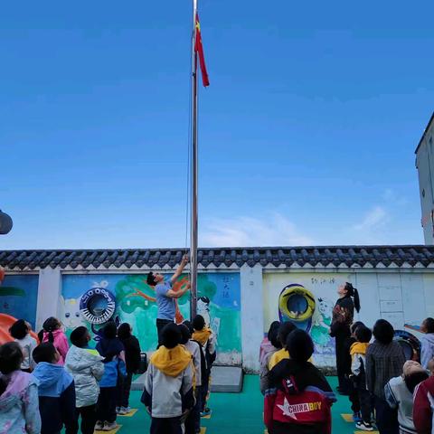 2026年春季学期新抚小学附属幼儿园第三周思政课——﻿怀念英雄，热爱祖国