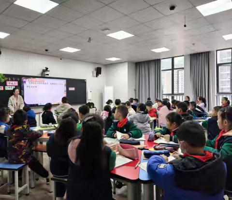 送教传递《葡萄沟》之美，点亮语文学习路