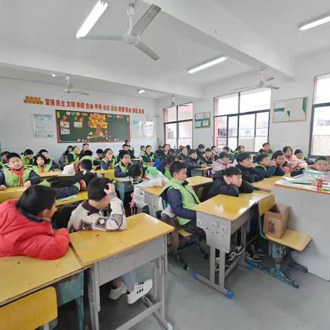 人民路25年春季周一机器人社团第一节课