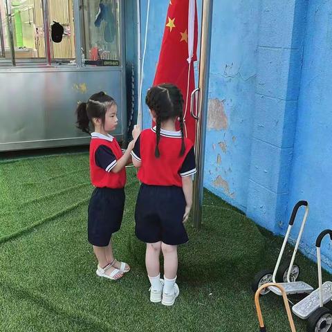 新建区迪启博幼儿园大二班第二周（生活学习）