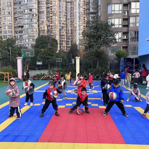 新建区迪启博幼儿园大二班第十三周（学习与生活）