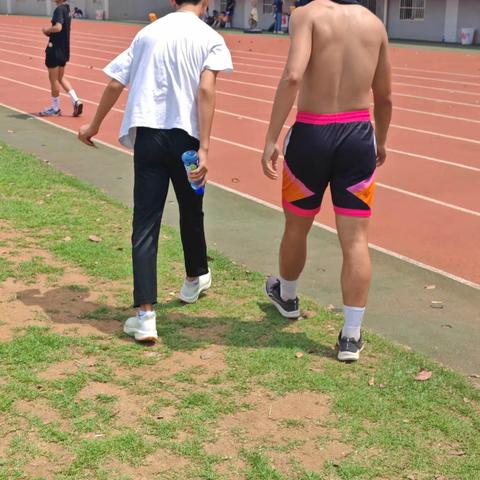 学习雷锋精神（23运动训练3）