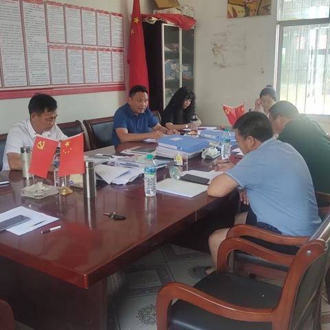 【寺前村委会】夜访宣传入户，解忧到户！