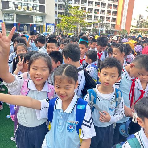 又是一年春游季，欢乐同游伴我行～