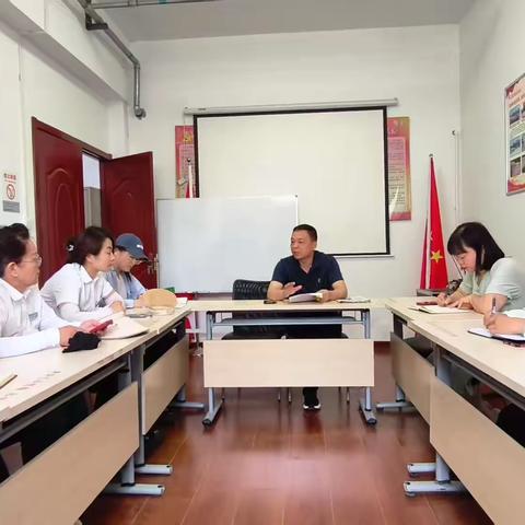 “保护野生鸟类，共建美好家园”—百花园社区护鸟专项行动进行时