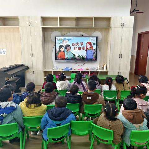 童心三八节，情暖三月天——许坊乡中心幼儿园妇女节活动
