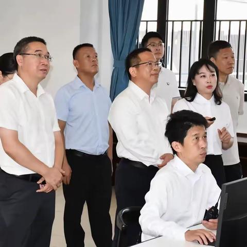 广东省教育考试院院长李向明到广州市白云中学棠景校区督导检查成人高考考点准备工作