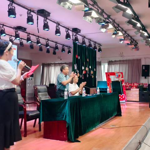 以全会为号角  奏响新学期奋进曲——库尔勒市第二小学学习领会二十届三中全会精神