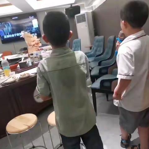 富川小学--陈震扬缤纷暑假，快乐一夏，"暑"于我的夏