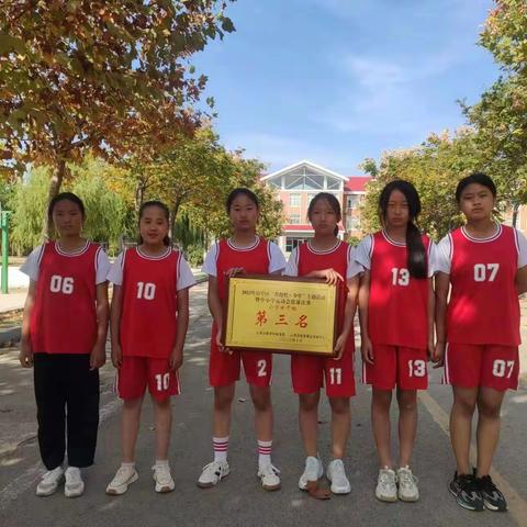 【喜报】祝贺冯卯镇中心小学在2023年山亭区“奔跑吧·少年”主题活动暨中小学运动会篮球比赛中荣获佳绩