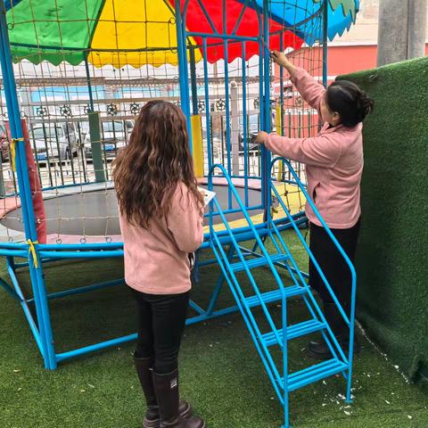 “安全排查，为爱护航”——彭家坪中心校附属幼儿园春季学期安全大排查