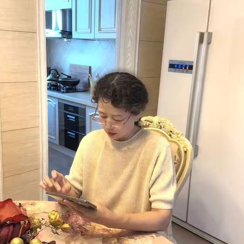 四平二中党支部8月份主题党日