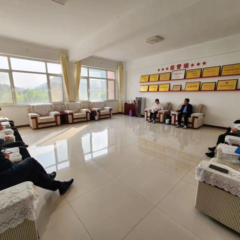 雪野司法所召开三季度法律顾问工作座谈会