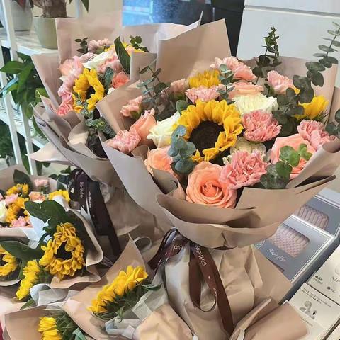 高新支行开展教师节致敬活动