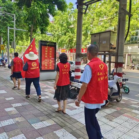 红旗社区新时代文明实践站开展中元节文明祭祀巡逻活动