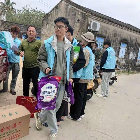 “归巢有爱，返乡有为”下红兴村种子金开展春节走访慰问活动