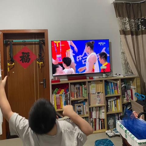 《观看第十九届亚运会》