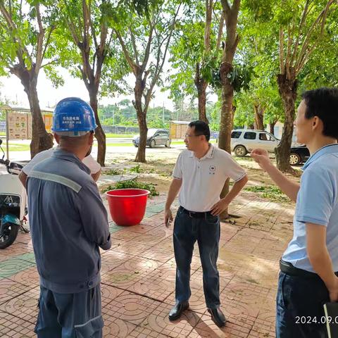 单既亮副县长督导校园台风防汛安全生产工作